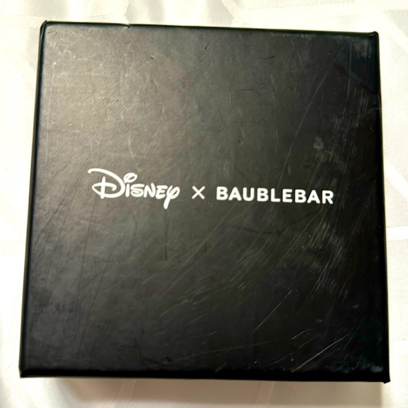 Disney x Baublebar Donald Duck Post Earrings! New in Box - Picture 2 of 6